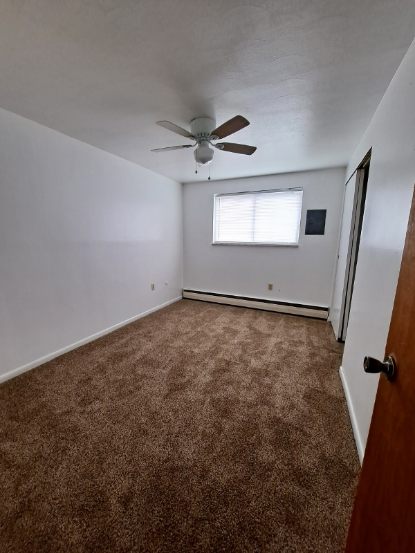 Building Photo - 132 Imperial Ct