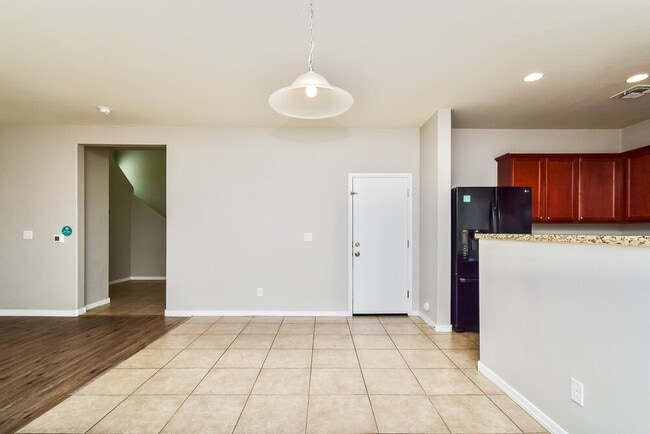 Foto del edificio - 6721 S May Fly Dr