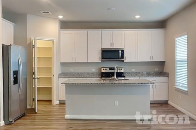 Building Photo - 5806 Nyla Wy