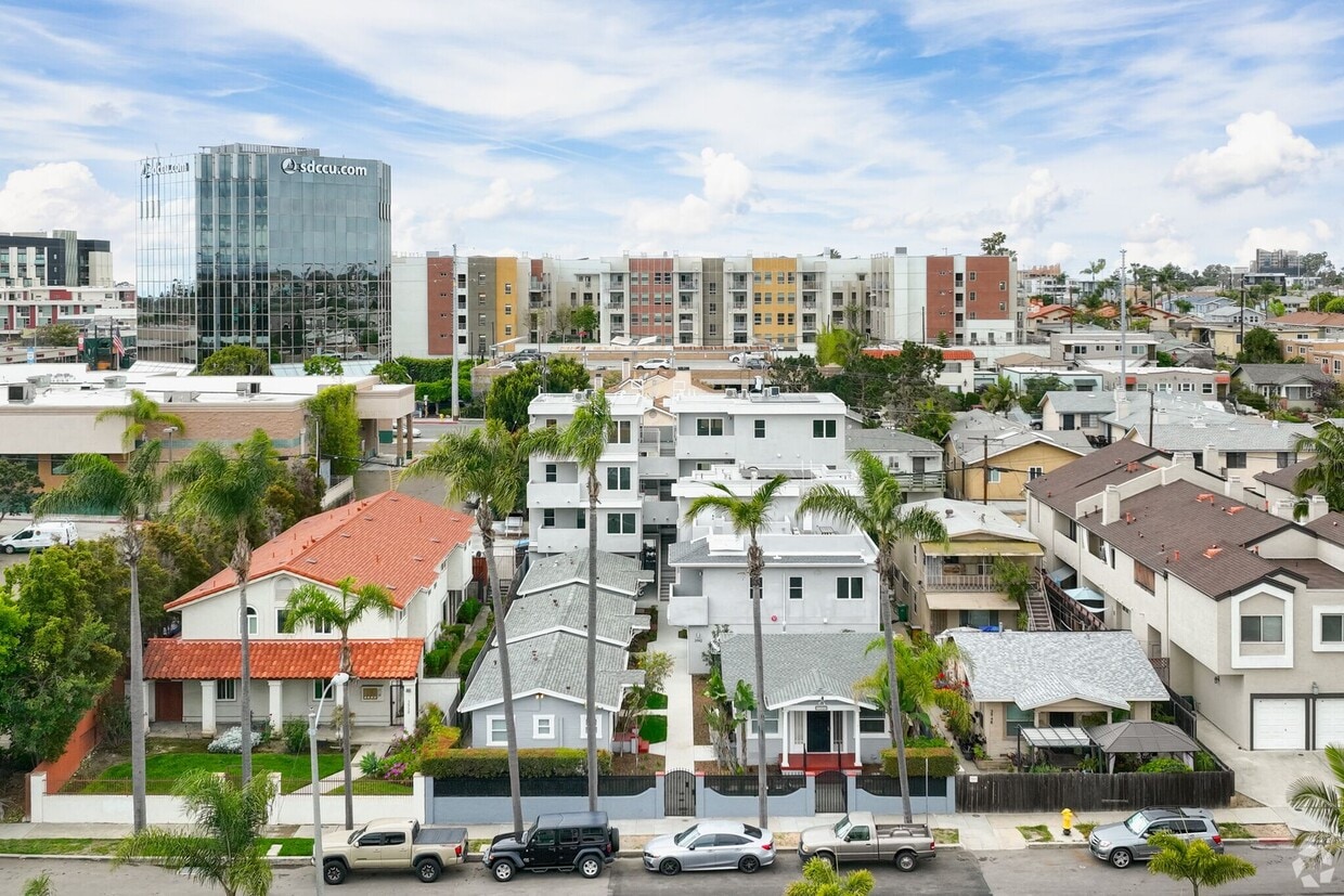 Primary Photo - Now Leasing at The Gardens on Bancroft – W...