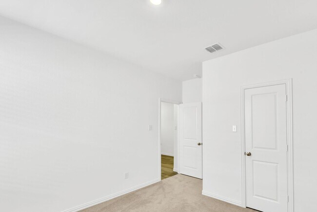 Building Photo - This single-story home has a smart layout ...