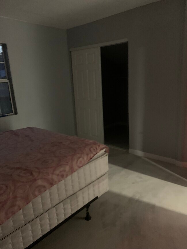 1052 S Alma Ave, Los Angeles, CA 90023 House Rental in Los Angeles