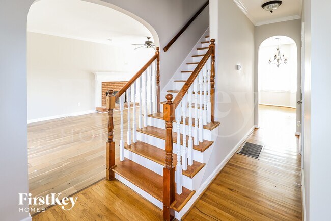 Building Photo - 1513 Oak Park Dr