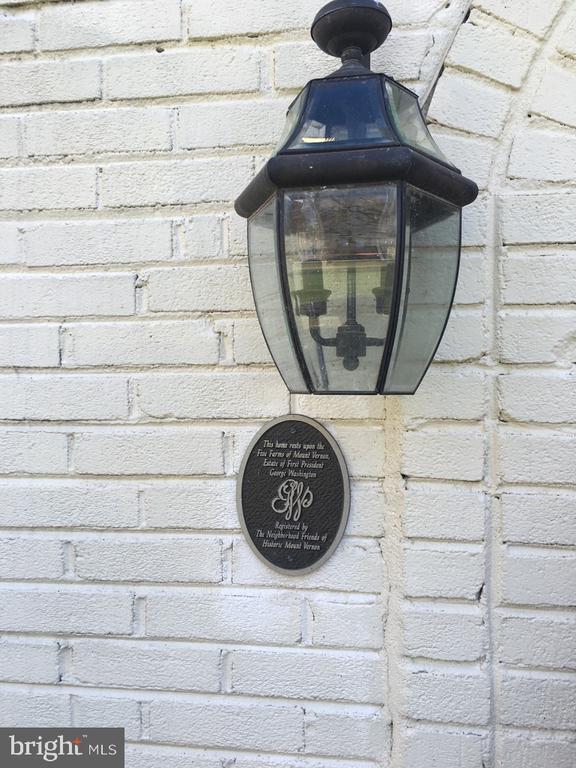 Foto del edificio - 9119 Buckner Rd