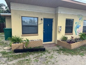 Building Photo - 1606 S Miramar Ave