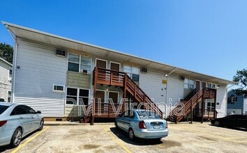 Building Photo - 2916 Pleasant Ave