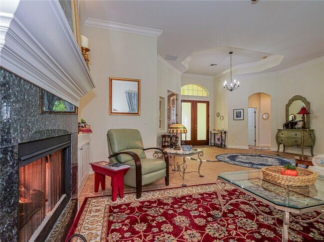 Foto del edificio - 5873 Pine Ridge Cir