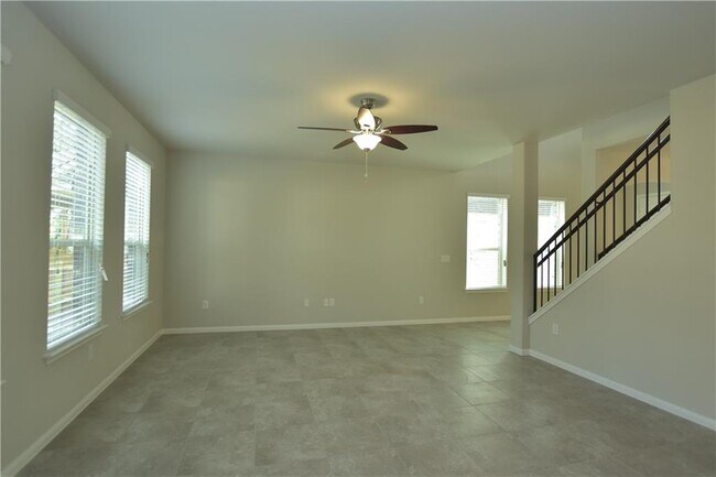 Building Photo - 2412 Etta May Ln