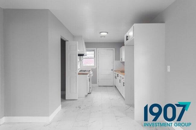 Building Photo - 1141 NW 81st St