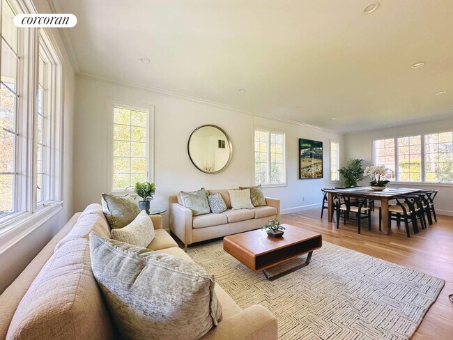 Foto del edificio - 10 Ginny Ln