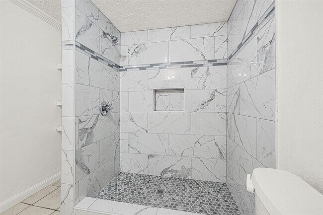 Foto del edificio - 8004 Mendez St
