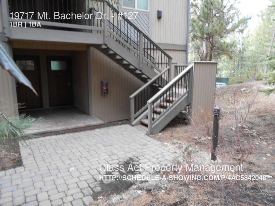 Foto principal - 19717 Mount Bachelor Dr