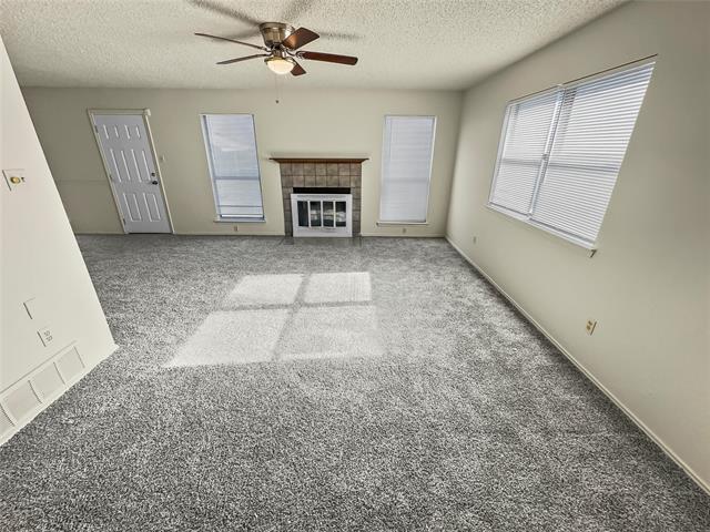 Building Photo - 1537 Lincolnshire Way