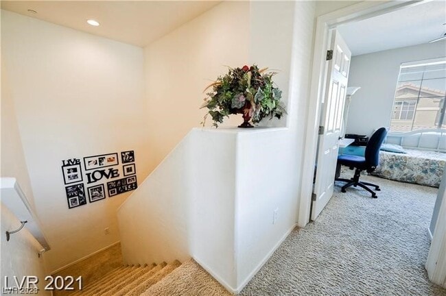 Building Photo - 6868 Sky Pointe Dr