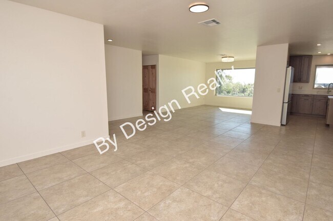 Foto del edificio - Modern Foothills Retreat with Stunning Mountain Views