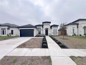 Building Photo - 29 E Kennedy Ave