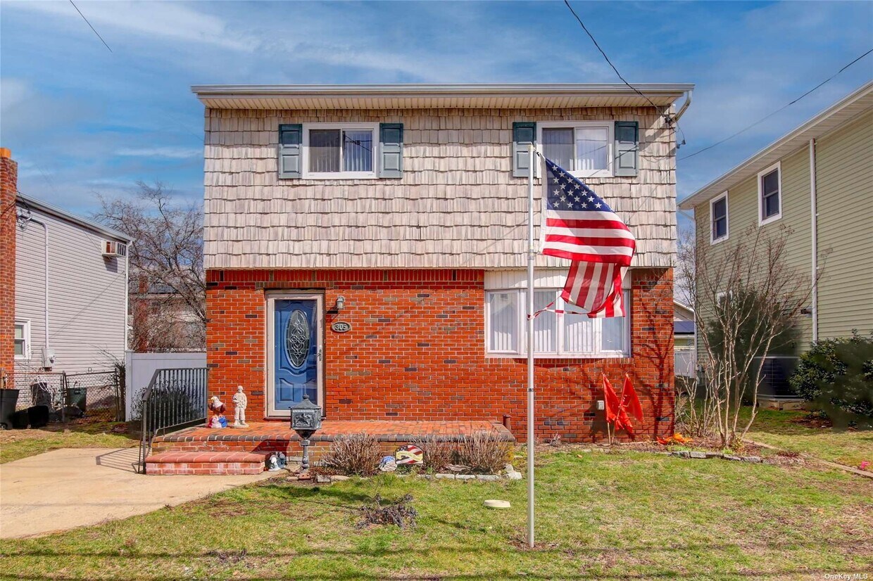 305 Shore Rd, Bellmore, NY 11710 House Rental in Bellmore, NY