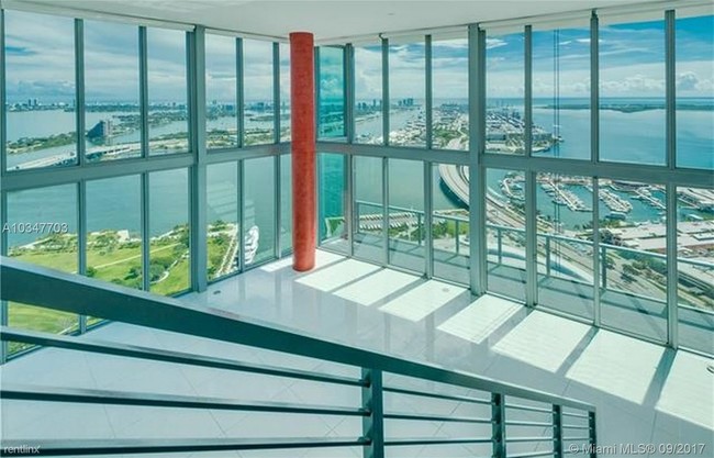 Building Photo - 888 Biscayne Blvd