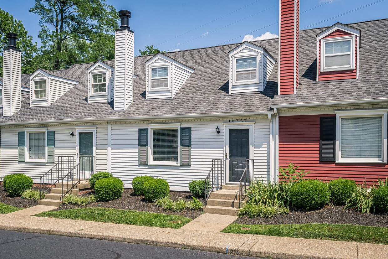 Primary Photo - 10787 Colonial Woods Ct