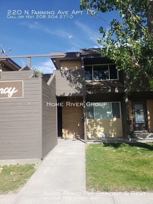 Foto principal - 220 N Fanning Ave