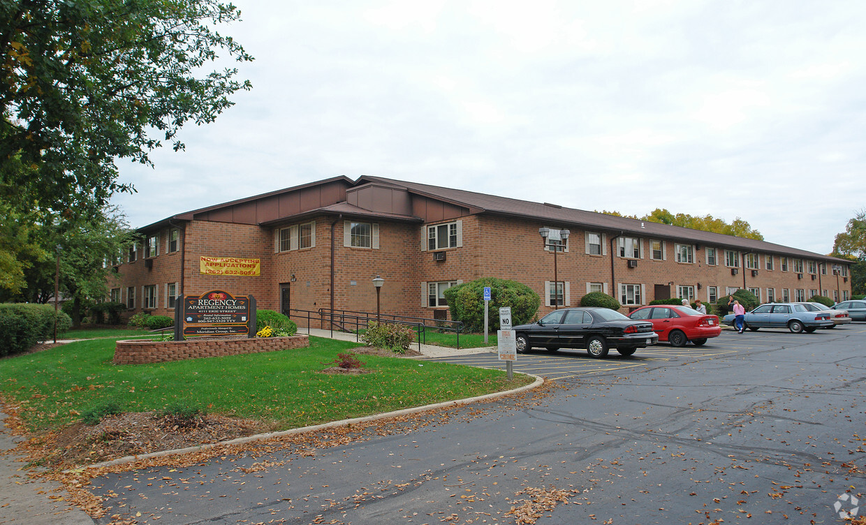 Building Photo - Regency Apartment Homes