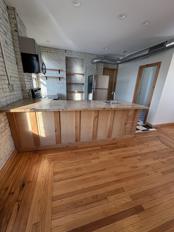 Foto del edificio - 3 102nd St