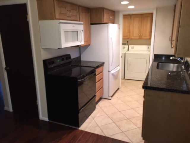 Foto del edificio - 1400 Spring Ln