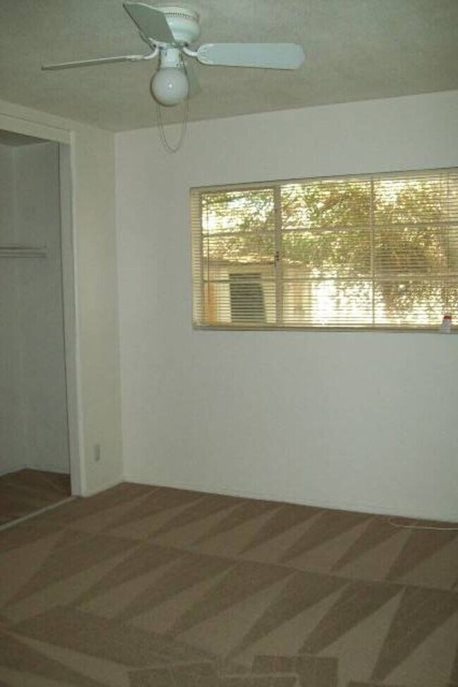 Foto del edificio - Spacious 3-Bedroom Home in Prime Tempe Loc...