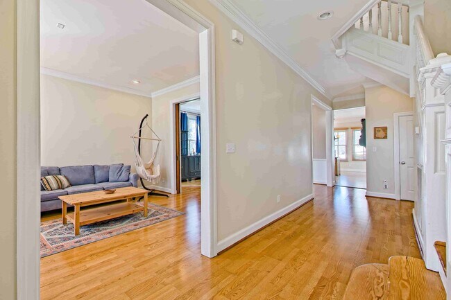 Foto del edificio - Historical Register Century Home- Ready Jan 2026