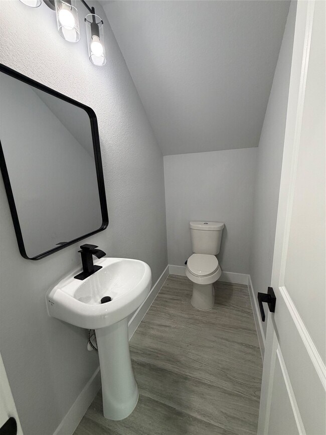 Foto del edificio - 8706 Southview St