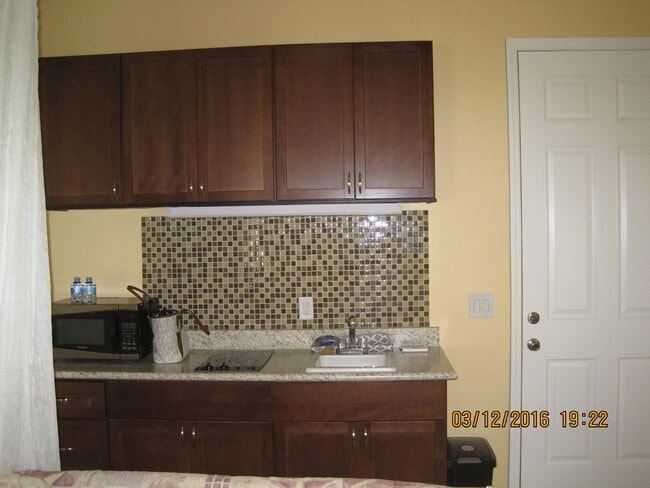 Building Photo - 22 Boston Ln