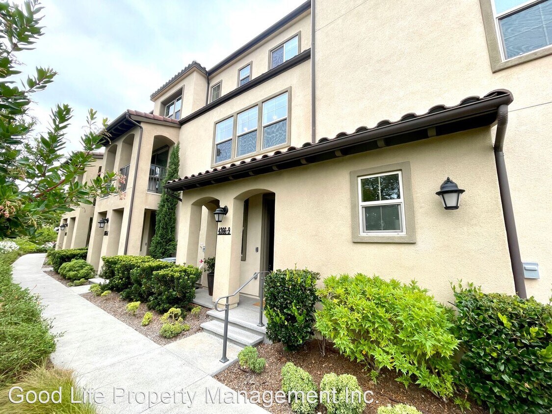 Primary Photo - 3 br, 3 bath House - 4366 Pacifica Way Unit 9