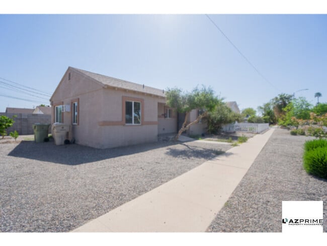 $500 OFF FIRST MONTH'S RENT MOVE IN SPECIA... - $500 OFF FIRST MONTH'S RENT MOVE IN SPECIA... House
