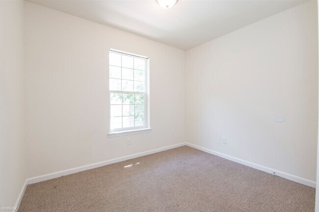 Foto del edificio - 2 br, 1 bath Triplex - 1820 W BERKS ST Unit 2