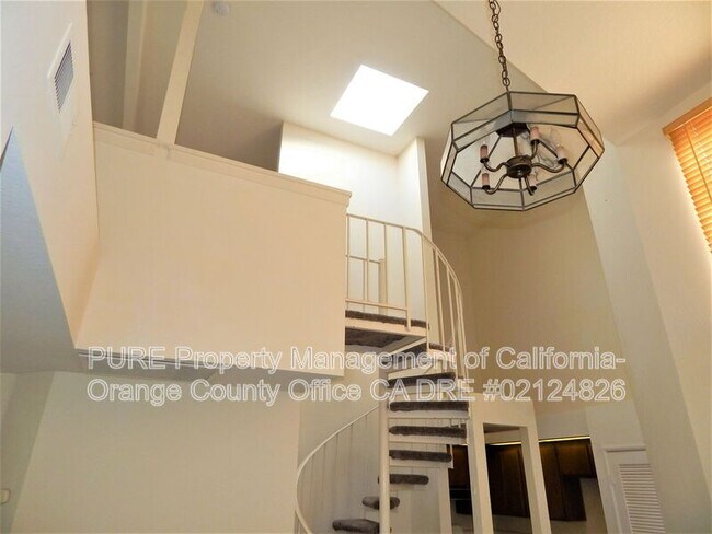 Building Photo - 5032 Dorado Dr