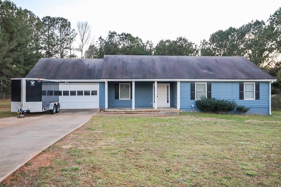 Primary Photo - 230 Graystone Dr
