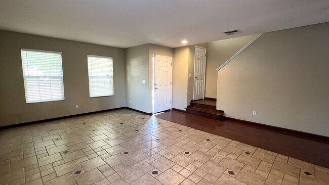 Building Photo - 4 br, 2.5 bath House - 8515 Rice Ct