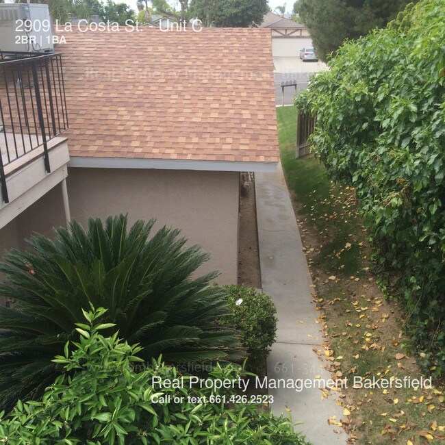 Building Photo - 2909 La Costa St