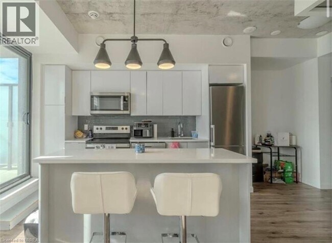 Photo du bâtiment - 7 Erie Ave