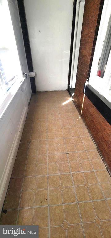 Primary Photo - 1451 S Etting St