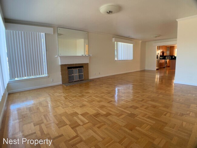 Building Photo - 3 br, 3 bath House - 1471 Hillcrest Blvd.