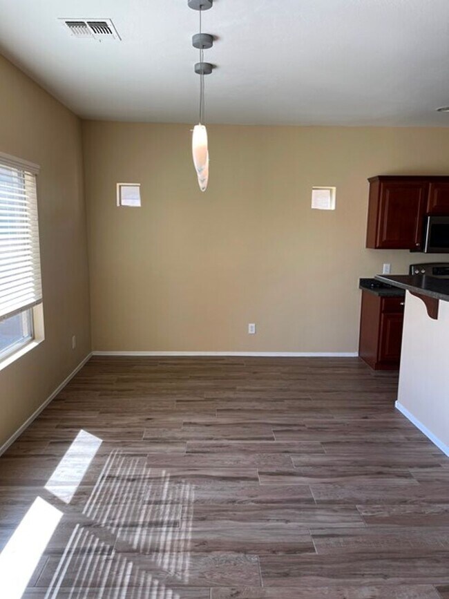 Foto del edificio - 16561 N 175th Dr