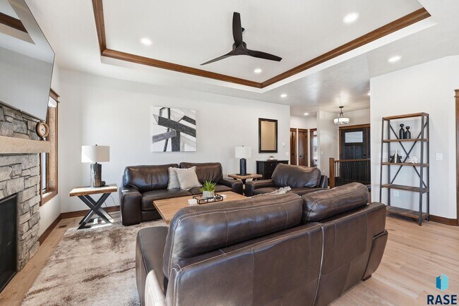 Foto del edificio - 2701 W Oak Hill Dr