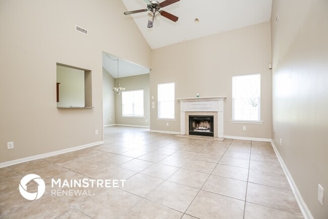 Building Photo - 1013 Matheus Dr