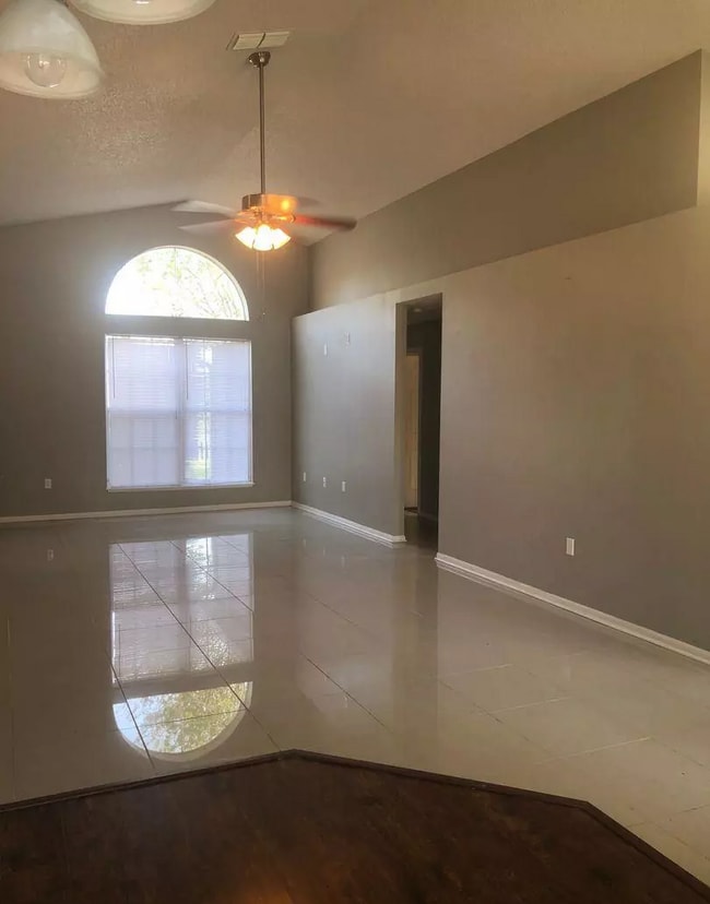 Building Photo - 11382 Aston Hall Dr S