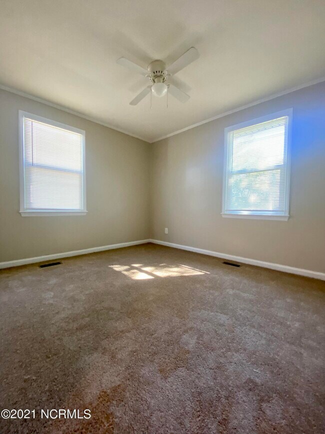 Foto del edificio - 304-306 Starling St