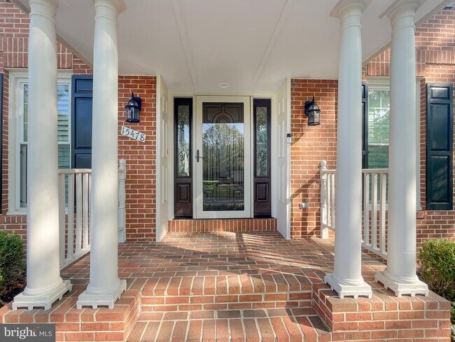 Foto del edificio - 15478 Waters Creek Dr