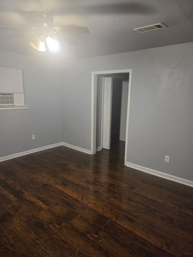 Photo - 786 Burbridge St Apartment