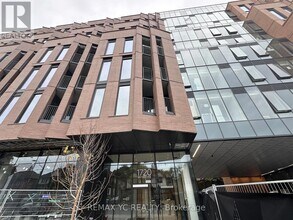 Building Photo - 1720 Bayview Ave