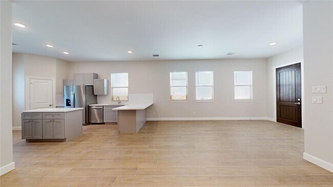 Building Photo - 24815 Glen Loch Dr